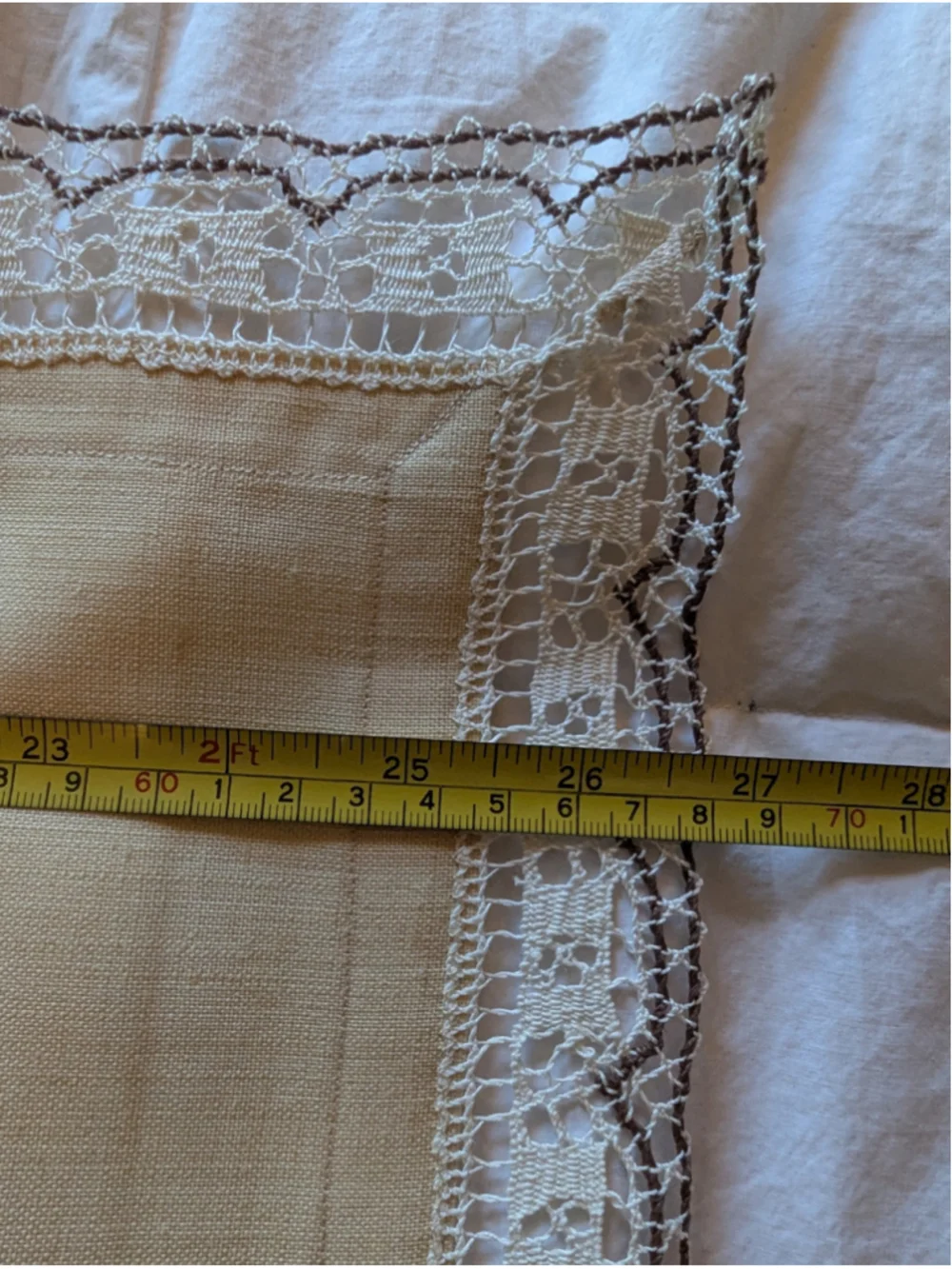 Vintage Vamberacka Krajka Table Linen Beige White Hand Crochet Lace Edge 27
